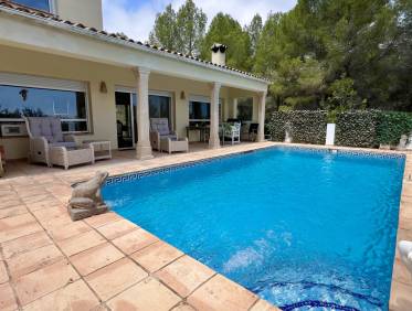 Bestaand - Finca - Denia