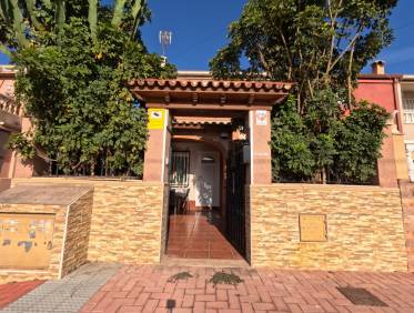 Bestaand - Terraced house / Townhouse - Torrevieja - El Acequión - Los Náufragos