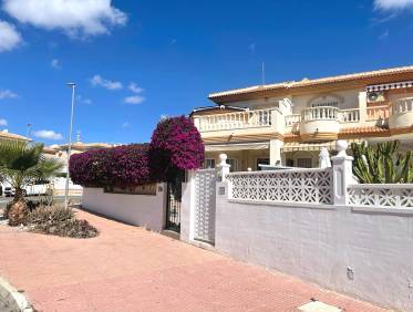 Bestaand - Townhouse / Semi-detached - Ciudad Quesada - Doña Pepa