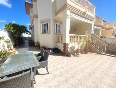 Bestaand - Townhouse / Semi-detached - Ciudad Quesada - Doña Pepa