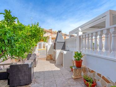 Bestaand - Townhouse / Semi-detached - Ciudad Quesada - Doña Pepa