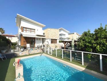 Bestaand - Townhouse / Semi-detached - Ciudad Quesada - Doña Pepa