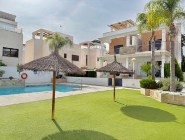 Bestaand - Townhouse / Semi-detached - Ciudad Quesada - Lo Marabu