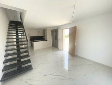 Bestaand - Townhouse / Semi-detached - Daya Nueva