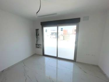 Bestaand - Townhouse / Semi-detached - Daya Nueva