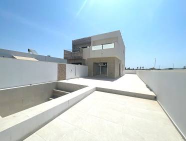 Bestaand - Townhouse / Semi-detached - Daya Nueva