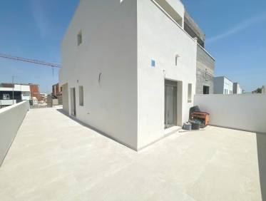 Bestaand - Townhouse / Semi-detached - Daya Nueva
