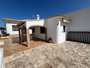 Bestaand - Townhouse / Semi-detached - Denia