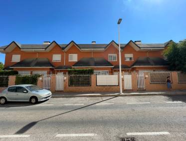 Bestaand - Townhouse / Semi-detached - Elche - Center