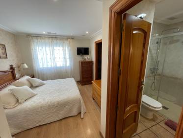 Bestaand - Townhouse / Semi-detached - Elche - Center