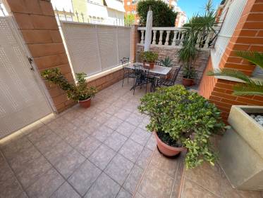 Bestaand - Townhouse / Semi-detached - Elche - Center