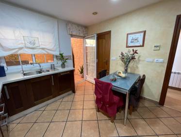 Bestaand - Townhouse / Semi-detached - Elche - Center