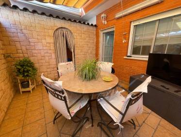 Bestaand - Townhouse / Semi-detached - Elche - Center
