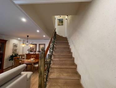 Bestaand - Townhouse / Semi-detached - Elche - Center