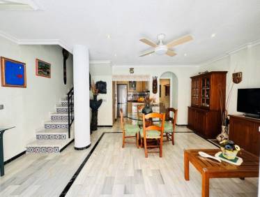 Bestaand - Townhouse / Semi-detached - La Mata - Puerto Romano