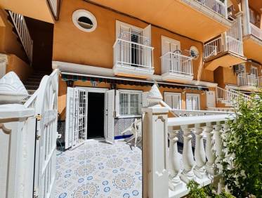 Bestaand - Townhouse / Semi-detached - La Mata - Puerto Romano