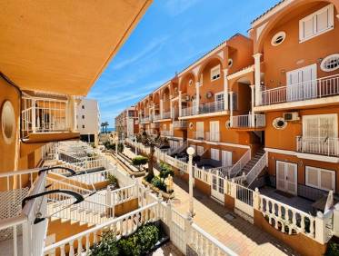 Bestaand - Townhouse / Semi-detached - La Mata - Puerto Romano