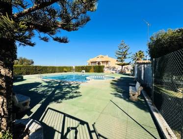 Bestaand - Townhouse / Semi-detached - La Mata - Torrelamata