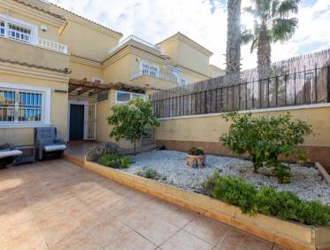 Bestaand - Townhouse / Semi-detached - Los Altos