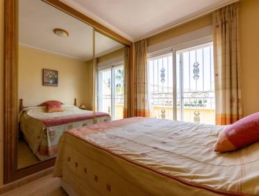 Bestaand - Townhouse / Semi-detached - Los Altos