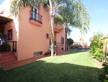 Bestaand - Townhouse / Semi-detached - Marbella - Marbella East
