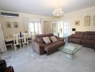 Bestaand - Townhouse / Semi-detached - Marbella - Marbella East