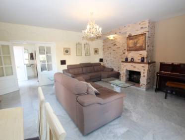 Bestaand - Townhouse / Semi-detached - Marbella - Marbella East