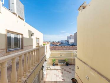 Bestaand - Townhouse / Semi-detached - Novelda