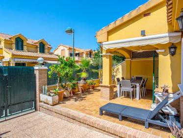 Bestaand - Townhouse / Semi-detached - Orihuela Costa - Campoamor