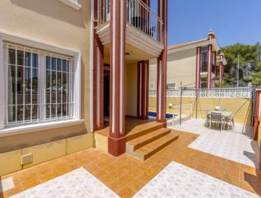 Bestaand - Townhouse / Semi-detached - Orihuela Costa - Campoamor