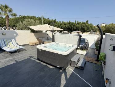 Bestaand - Townhouse / Semi-detached - Orihuela Costa - La Zenia