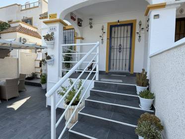 Bestaand - Townhouse / Semi-detached - Orihuela Costa - La Zenia