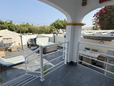 Bestaand - Townhouse / Semi-detached - Orihuela Costa - La Zenia