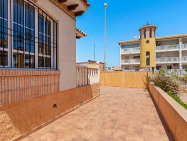 Bestaand - Townhouse / Semi-detached - Orihuela Costa - Lomas de Cabo Roig