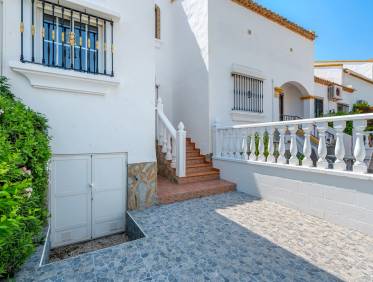 Bestaand - Townhouse / Semi-detached - Orihuela Costa - Los Dolses