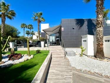 Bestaand - Townhouse / Semi-detached - Orihuela Costa - Villamartín-Las Filipinas