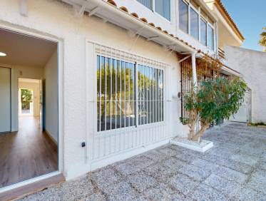 Bestaand - Townhouse / Semi-detached - Orihuela Costa - Villamartín-Las Filipinas