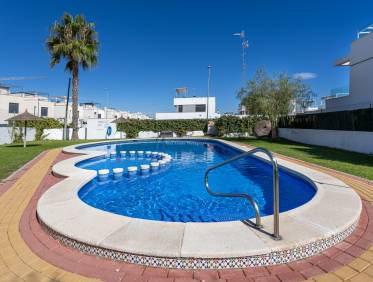 Bestaand - Townhouse / Semi-detached - Orihuela Costa - Villamartin