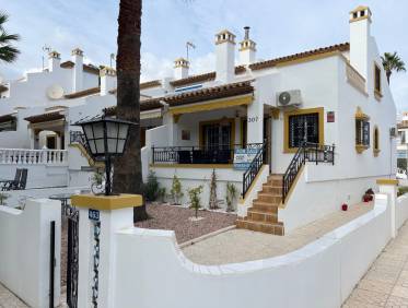 Bestaand - Townhouse / Semi-detached - Orihuela Costa - Villamartin