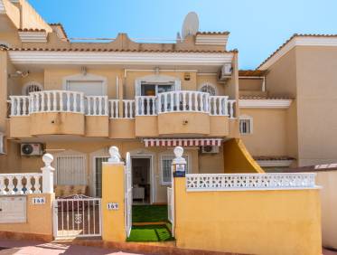 Bestaand - Townhouse / Semi-detached - Orihuela Costa - Villamartin