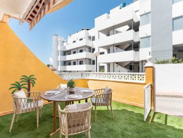 Bestaand - Townhouse / Semi-detached - Orihuela Costa - Villamartin