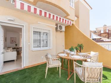 Bestaand - Townhouse / Semi-detached - Orihuela Costa - Villamartin