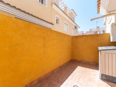Bestaand - Townhouse / Semi-detached - Orihuela Costa - Villamartin