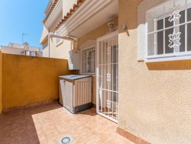 Bestaand - Townhouse / Semi-detached - Orihuela Costa - Villamartin
