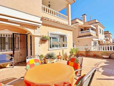 Bestaand - Townhouse / Semi-detached - Orihuela Costa - Villamartin