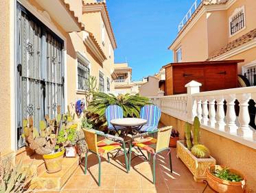 Bestaand - Townhouse / Semi-detached - Orihuela Costa - Villamartin