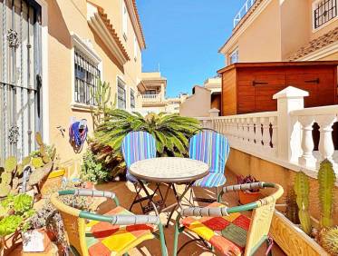Bestaand - Townhouse / Semi-detached - Orihuela Costa - Villamartin