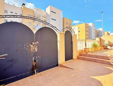 Bestaand - Townhouse / Semi-detached - Orihuela Costa - Villamartin