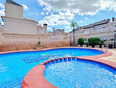 Bestaand - Townhouse / Semi-detached - Orihuela Costa - Villamartin