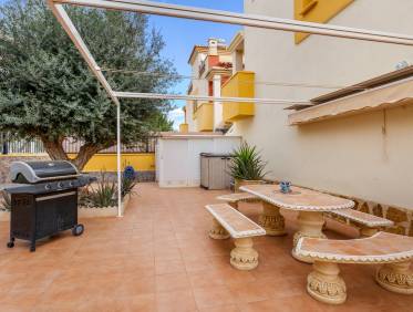 Bestaand - Townhouse / Semi-detached - Orihuela Costa - Villamartin